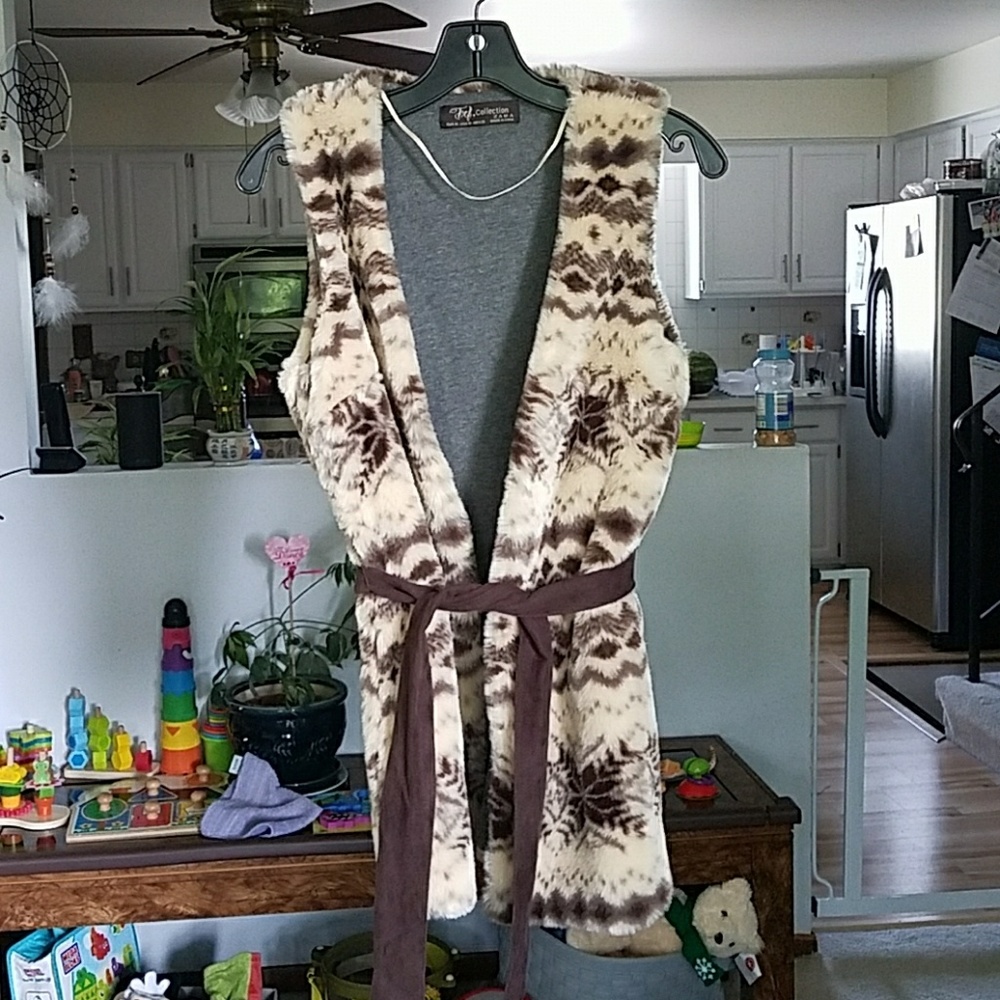 Faux fur vest